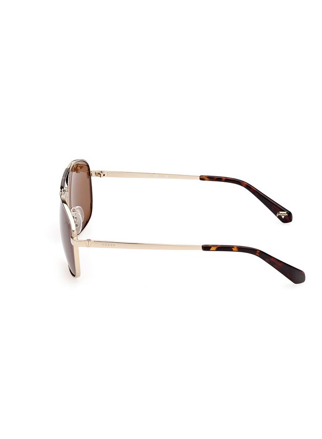 GUESS Unisex UV Protection Navigator Sunglasses - GU521032E62 - Lens Size 62 Mm - Image 2